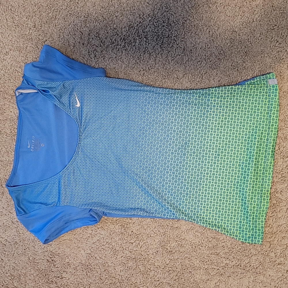 NIKE Dri-Fit - Picture 3 of 4